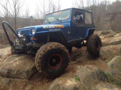 Jeep TJ Stubby Front Bumper w/Stinger Bare Steel For 97-06 Jeep Wrangler TJ Wizard Works Offroad