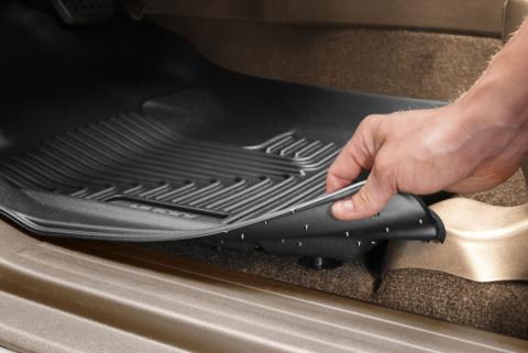 Weatherbeater 2nd Seat Floor Liner 07-17 Dodge / Jeep Husky Liners
